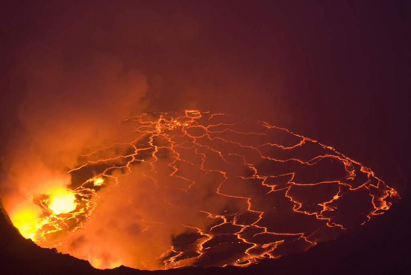无人,横图,俯视,室外,夜晚,火山,岩浆,高温,烟雾,燃烧,红色,硫磺,活火山,彩图,高角度拍摄