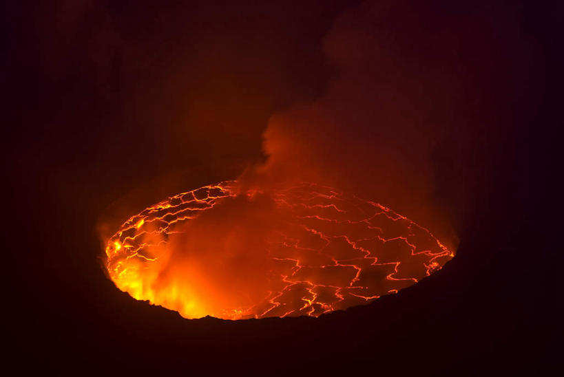 无人,横图,俯视,室外,夜晚,火山,岩浆,高温,烟雾,燃烧,红色,硫磺,活火山,彩图,高角度拍摄