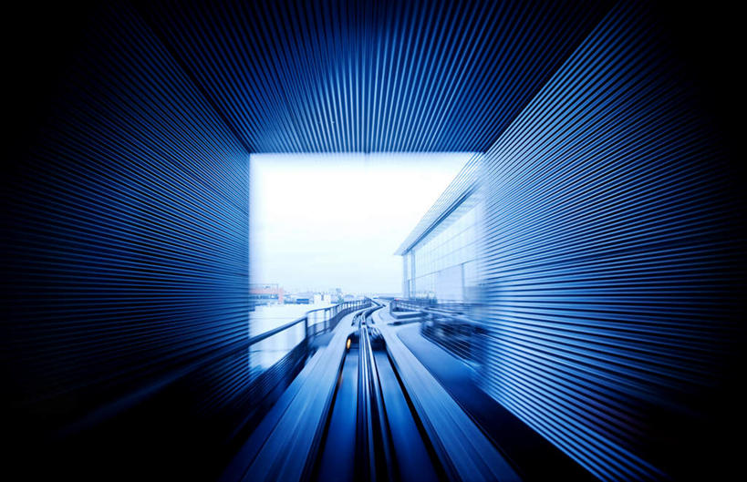 无人,横图,阶调图片,室外,白天,正面,地铁,梦幻,透明,发光,光束,轨道交通,交通,光亮,蓝色,运输,笔直,未来,发亮,延伸,憧憬,理智,沉静,笔挺,冷色,高深,冷淡,延长,彩图,地铁机动车,地下铁,轻轨