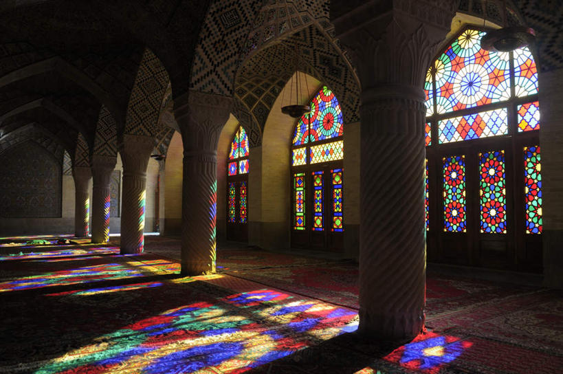 无人,横图,室外,白天,正面,度假,美景,窗户,落地窗,城市风光,城市,伊朗,亚洲,一排,许多,阴影,节日,整齐,光线,影子,柱子,景观,地面,很多,文化,娱乐,玻璃窗,排列,阳光,祈祷,享受,休闲,健康,景色,放松,许愿,宗教,信仰,纪念,五颜六色,祈求,队列,清真寺,西亚,五彩缤纷,伊朗伊斯兰共和国,平安,彩图