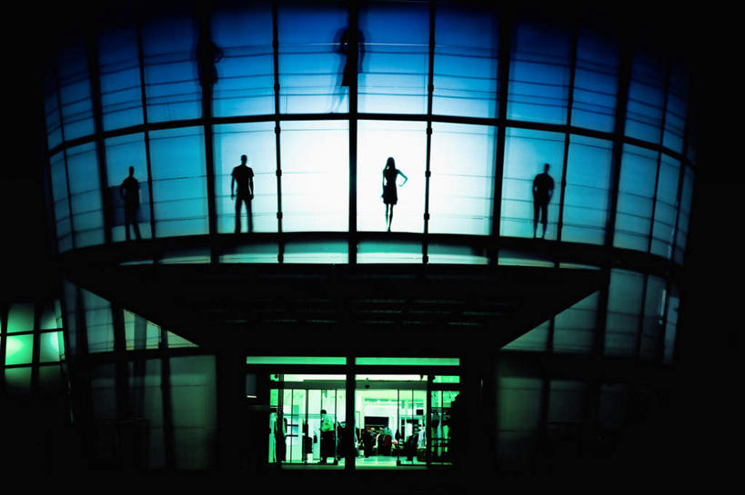 西方人,商店,横图,室内,夜晚,正面,购物,度假,消费,美景,城市风光,超市,城市,欧洲,欧洲人,阴影,反射,影子,景观,娱乐,享受,休闲,景色,放松,金融,百货,选购,贸易,百货公司,血拼,白种人,超级市场,大卖场,半身,彩图,购物商场,购物中心,商业中心