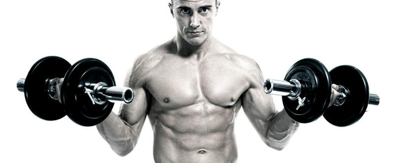 西方人,肌肉,健壮,一个人,站,横图,黑白,室内,白天,正面,哑铃,欧洲,欧洲人,仅一个男性,仅一个人,阴影,反射,影子,运动器械,裸露,仅一个年轻男性,两个,站着,健康,健身器械,活力,力量,青春,强壮,胸肌,裸,健身器材,腹肌,男人,男性,年轻男性,白种人,站立,半身,运动器材