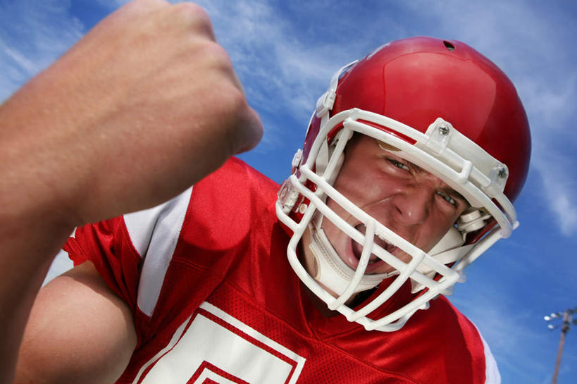 西方人,一个人,运动员,横图,室外,白天,仰视,运动服,安全,帽子,欧洲,欧洲人,仅一个男性,仅一个人,握,阴影,服装,光线,标志,数字,头盔,文字,影子,字符,云,云朵,防护,云彩,注视,鼓励,标识,仅一个年轻男性,衣服,蓝色,白云,蓝天,天空,阳光,安全帽,天,观察,加油,看,手势,握拳,张嘴,打气,握着,阿拉伯数字,服饰,晴朗,观看,保护,察看,衣着,穿着,关注,鼓舞,保险,张大嘴巴,保全,周全,安稳,安定,衣饰,平安,男人,男性,年轻男性,白种人,晴空,张开嘴,体育运动员,运动选手,半身,彩图,低角度拍摄,运动装