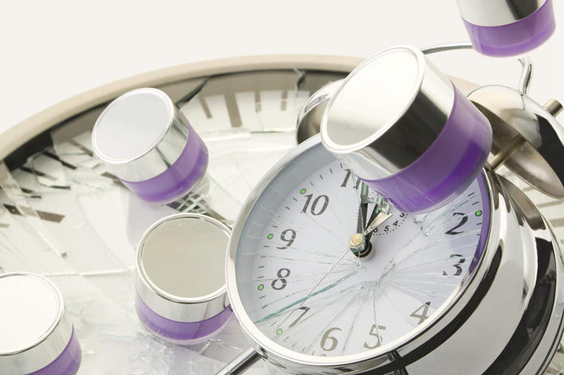 无人,横图,俯视,室内,白天,五个,许多,吊挂,悬挂,时间,时钟,数字,指针,表面,挂,计时,一个,紫色,钟表,表,单个,放置,搁置,安排,广口瓶,钟,彩图,高角度拍摄