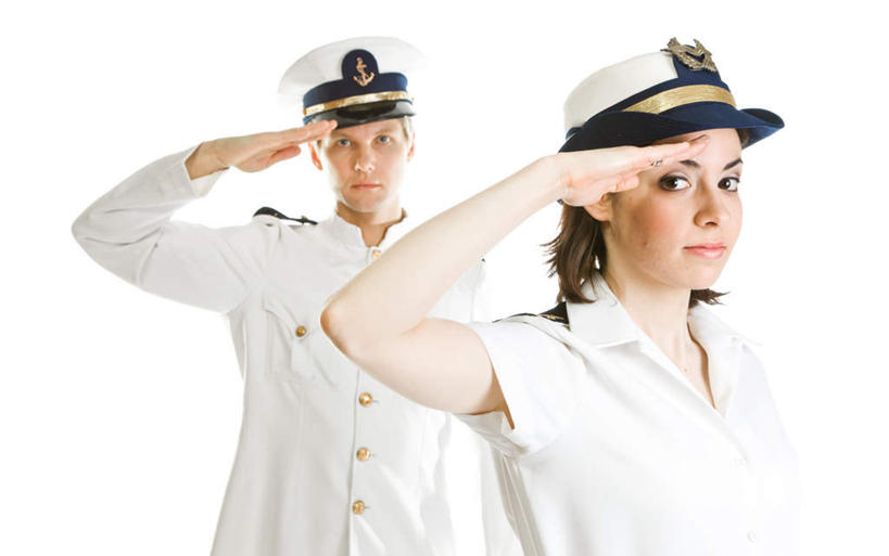 西方人,两个人,同事,水手,站,举,横图,室内,白天,白色背景,正面,工作服,制服,成功,合作,团队,集体,信心,帽子,欧洲,欧洲人,阴影,光线,影子,灯光,注视,队伍,白色,观察,看,托,站着,摄影,影棚,观看,察看,领导,敬礼,成就,关注,合伙,领袖,工作制服,还礼,男人,男性,年轻男性,年轻女性,女人,女性,白种人,船员,海员,水兵,举起,举手,举着,向上举,向上伸,向上托,站立,半身,彩图,影棚拍摄,工作套服,拍摄