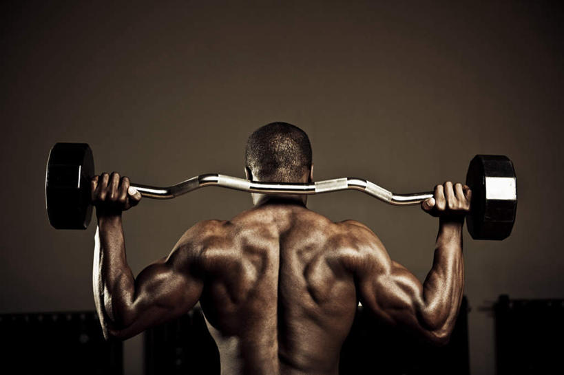 西方人,健壮,一个人,健身房,站,举,横图,室内,白天,锻炼,运动,哑铃,欧洲,欧洲人,仅一个男性,仅一个人,仅一个中年男性,握,运动器械,背面,托,站着,健身器械,握着,摄影,影棚,强壮,健身器材,强健,举重机,举重床,健旺,矫健,体育,男人,男性,中年男性,白种人,举起,举手,举着,向上举,向上伸,向上托,站立,半身,彩图,影棚拍摄,健身,拍摄,健身馆,运动器材,短发