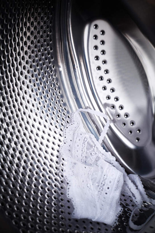 无人,竖图,室内,特写,白天,正面,纯洁,静物,金属制品,阴影,内衣,裤子,光线,金属,电器,影子,银色,蕾丝,白色,洗衣机,信仰,家电,家用电器,高贵,雅致,清洗,洗涤,彩图