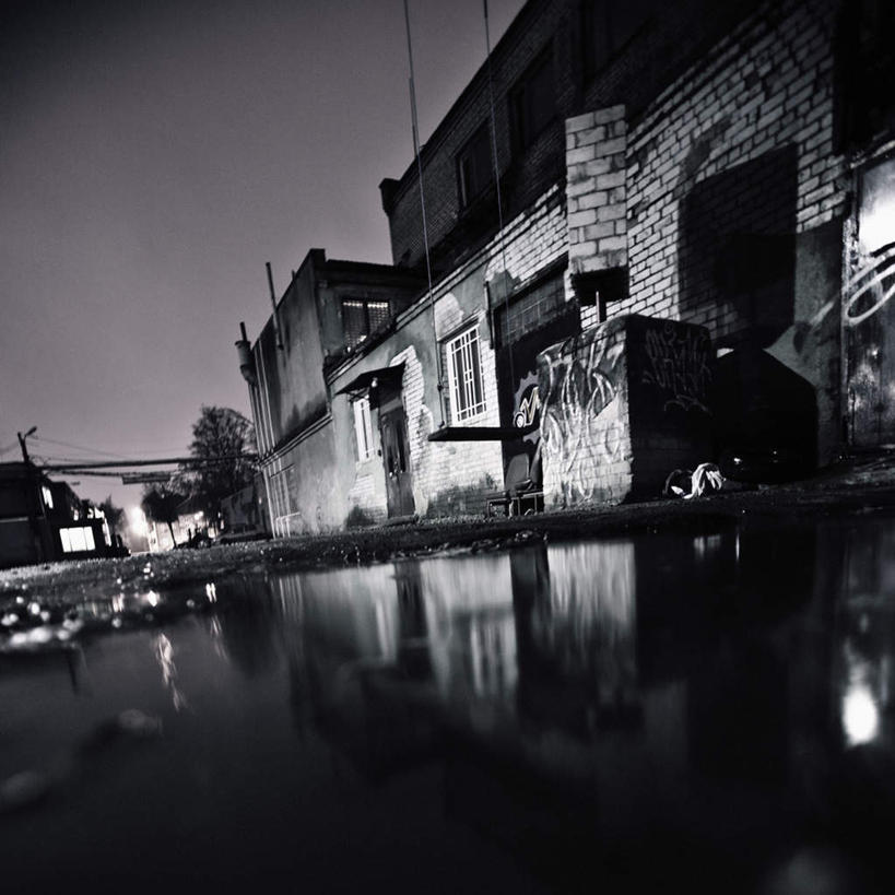 无人,家,方图,黑白,室外,白天,仰视,度假,河流,美景,水,城市风光,城市,欧洲,爱沙尼亚,阴影,反射,影子,房屋,屋子,河水,景观,水流,云,云朵,首都,云彩,娱乐,楼房,住宅,白云,天空,天,享受,休闲,景色,放松,晴朗,东欧,爱沙尼亚共和国,塔林,晴空,低角度拍摄,房子