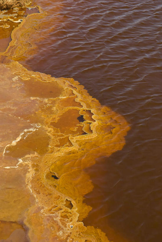 无人,竖图,俯视,航拍,室外,白天,海浪,海洋,沙滩,阴影,透明,光线,沙子,影子,海岸,浪花,沙地,辉煌,黄色,阳光,海水,健康,活泼,希望,暖色,污染,鸟瞰,光辉,海景,光明,功名,轻快,硫磺,大海,风浪,海,海水的波动,海滩,近岸浪,涌浪,彩图,高角度拍摄