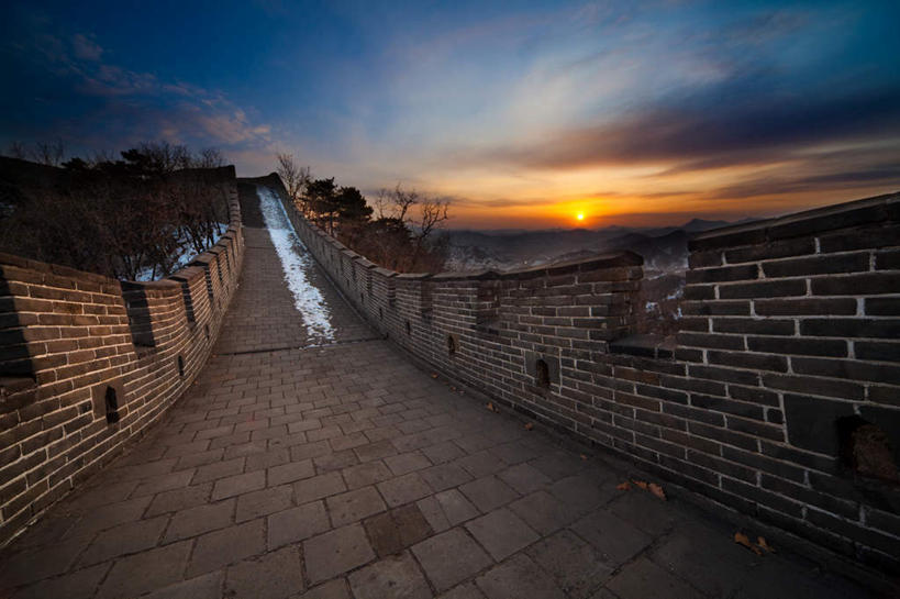 无人,横图,室外,白天,正面,旅游,度假,美景,名胜古迹,日落,地标,北京,中国,亚洲,阴影,遗迹,光线,影子,景观,晚霞,霞光,云,云朵,落日,首都,云彩,古迹,文物,娱乐,古建筑,蓝色,白云,蓝天,天空,阳光,自然,黄昏,天,享受,休闲,旅游胜地,景色,彩霞,放松,晴朗,自然风光,古文明,东亚,世界文化遗产,中华人民共和国,北京市,京,北平,华北地区,密云县,夕照,古北口镇,司马台,司马台长城,司马台村,晴空,夕阳,彩图,斜阳,标志性建筑