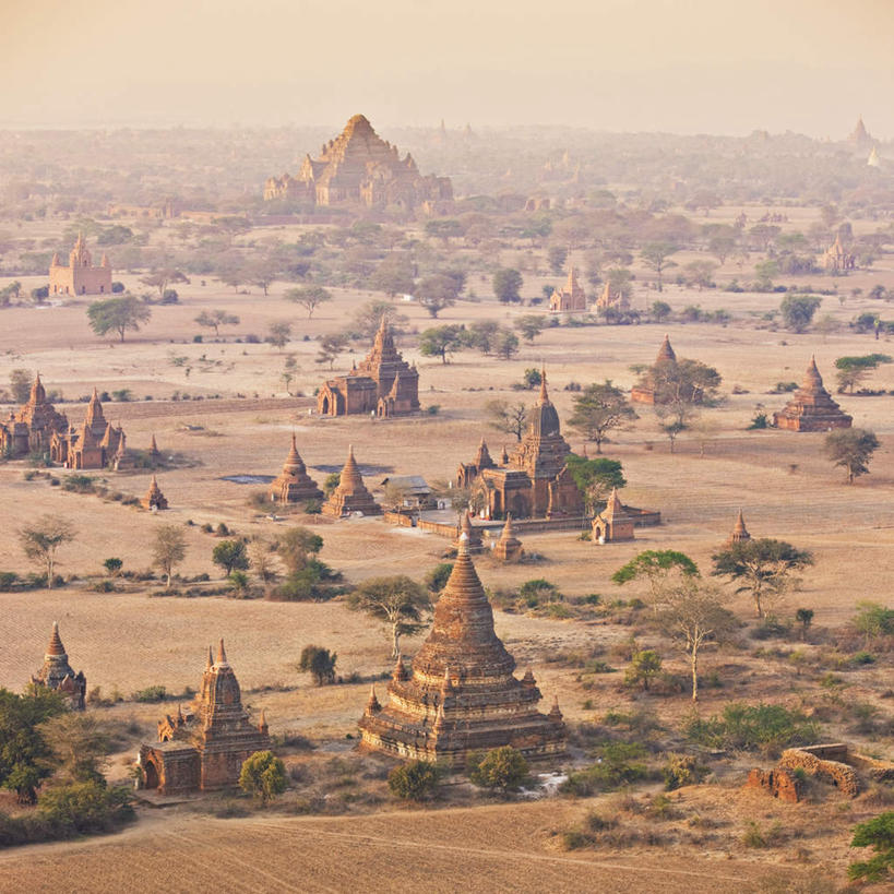 无人,方图,俯视,航拍,室外,白天,旅游,度假,荒凉,名胜古迹,标志建筑,地标,建筑,缅甸,亚洲,阴影,节日,遗迹,光线,影子,建筑群,荒漠,古迹,文化,文物,娱乐,建设,古建筑,天空,阳光,天,祈祷,享受,休闲,健康,旅游胜地,放松,许愿,宗教,东南亚,信仰,纪念,祈求,鸟瞰,荒原,古文明,蒲甘,缅甸联邦,冷落,平安,荒芜,彩图,高角度拍摄