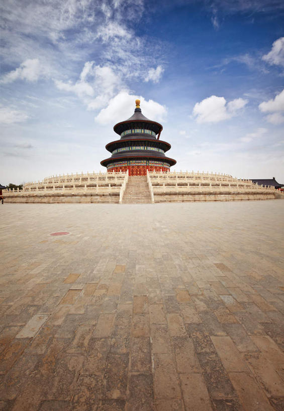 无人,天坛,竖图,室外,白天,仰视,旅游,度假,名胜古迹,标志建筑,地标,建筑,北京,中国,亚洲,节日,遗迹,云,云朵,首都,云彩,古迹,文化,文物,娱乐,建设,古建筑,蓝色,白云,蓝天,天空,天,祈祷,祈福,享受,休闲,健康,旅游胜地,放松,许愿,宗教,信仰,晴朗,纪念,祈求,祭天,古文明,东亚,中华人民共和国,北京市,京,北平,华北地区,北京天坛,平安,晴空,彩图,低角度拍摄