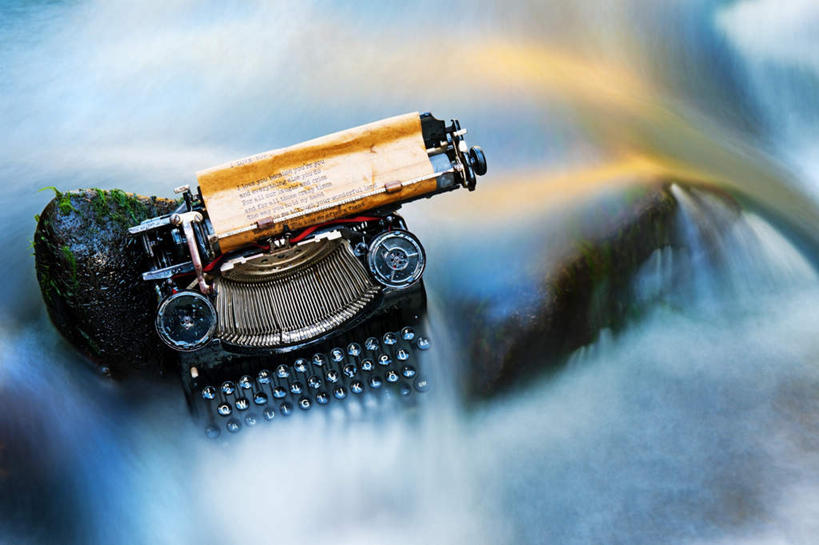 无人,横图,俯视,室内,特写,白天,零件,电路,河流,水,静物,金属制品,一排,关闭,朦胧,模糊,整齐,金属,墨水,纸,河水,水流,办公用品,开关,文具,排列,一个,按钮,学习用品,打开,单个,文具用品,开启,队列,打字机,闭合,彩图,高角度拍摄