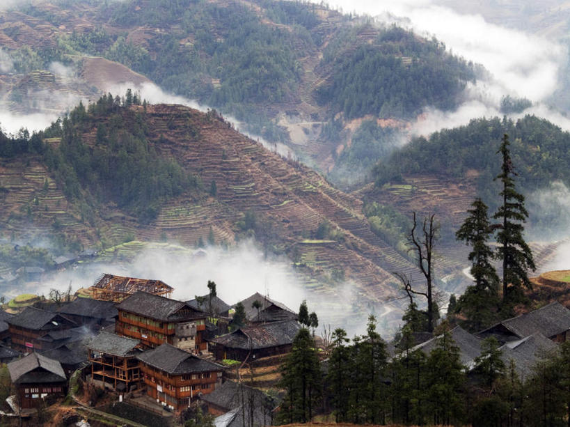 无人,家,横图,室外,白天,正面,旅游,度假,美景,森林,山,山脉,树林,植物,中国,亚洲,房屋,屋子,景观,山峰,云,云朵,山峦,云彩,娱乐,楼房,住宅,树,树木,绿色,白云,自然,群山,享受,休闲,景色,放松,生长,成长,广西,自然风光,东亚,南宁,广西壮族自治区,首府,中华人民共和国,桂,华南地区,南宁市,彩图,房子