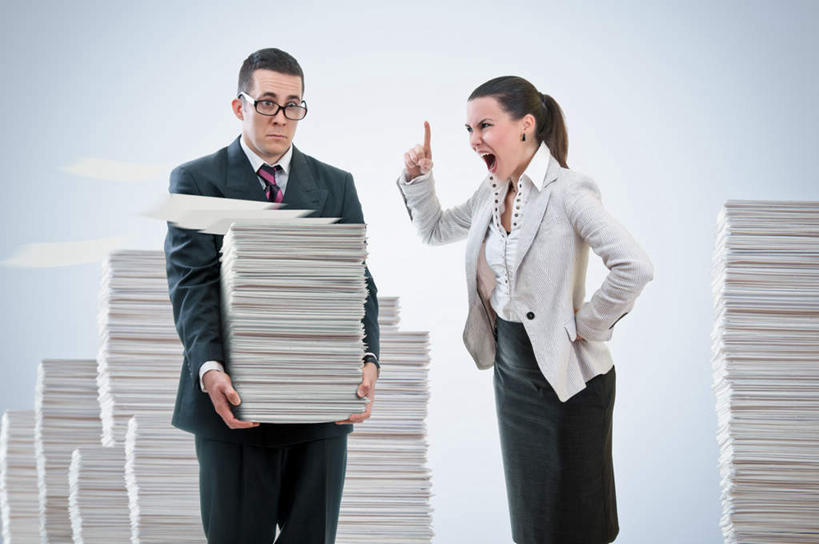 东方人,两个人,同事,商务人士,商务男性,商务女性,站,捧,横图,室内,白天,白色背景,正面,衬衫,成功,合作,团队,集体,信心,亚洲,一堆,一副,许多,指,堆叠,堆积,套装,散落,材料,档案,文件,眼镜,纸,黄种人,方向,队伍,黑色,资料,吹,手势,站着,辫子,摄影,影棚,堆,教导,领导,指向,微风,食指,成就,和风,文档,商务装,合伙,领袖,近视眼镜,工薪阶层,教训,轻风,男人,男性,年轻男性,年轻女性,女人,女性,亚洲人,长发,白领,上班族,端,端着,捧着,手捧,站立,半身,彩图,影棚拍摄,衬衣,拍摄