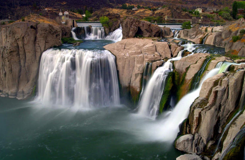 无人,横图,俯视,室外,白天,旅游,度假,石头,美景,瀑布,水,植物,美国,飞溅,溅,石子,液体,景观,水滴,青苔,苔藓,娱乐,水珠,绿色,自然,享受,休闲,景色,放松,生长,成长,北美,北美洲,喷洒,自然风光,美洲,怀俄明州,怀俄明,北亚美利加洲,亚美利加洲,平等之州,肖松尼国家森林,跌水,石块,岩石,彩图,高角度拍摄