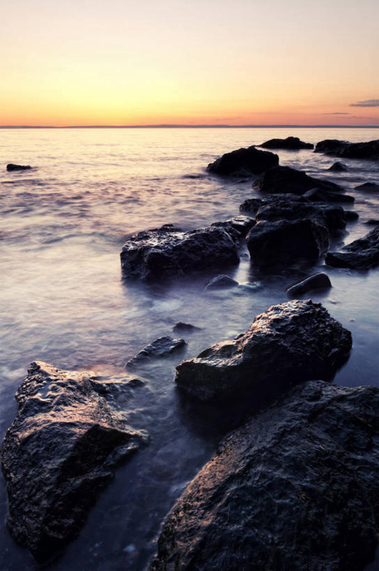 无人,竖图,室外,白天,正面,旅游,度假,海浪,海洋,石头,美景,日落,加拿大,阴影,光线,石子,影子,景观,浪花,水平线,晚霞,霞光,落日,辽阔,海平线,娱乐,阳光,自然,海水,黄昏,享受,休闲,广阔,景色,彩霞,放松,一望无际,北美,北美洲,自然风光,美洲,海景,新斯科舍,北亚美利加洲,亚美利加洲,新斯科舍省,无边无际,一马平川,夕照,薄暮,大海,风浪,海,海水的波动,近岸浪,石块,岩石,涌浪,夕阳,彩图,傍晚,诺省,斯高沙省,新省,新斯高沙省,新斯科细亚省,水天相接,水天一线,斜阳