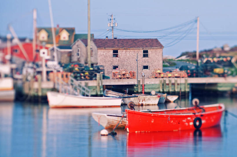 无人,家,横图,室外,白天,正面,度假,海浪,海洋,美景,城市风光,城市,船,美国,阴影,朦胧,模糊,电力,光线,电线,电线杆,线,影子,房屋,屋子,景观,浪花,云,云朵,木船,电能,线路,云彩,娱乐,楼房,住宅,蓝色,白云,蓝天,天空,阳光,海水,交通工具,天,享受,休闲,景色,放松,晴朗,电,电源,亚利桑那,北美,舟,北美洲,载具,美洲,能量,海景,亚利桑那州,科科尼诺县,大峡谷之州,北亚美利加洲,亚美利加洲,大海,风浪,海,海水的波动,近岸浪,涌浪,晴空,彩图,房子,美利坚合众国,佩吉市