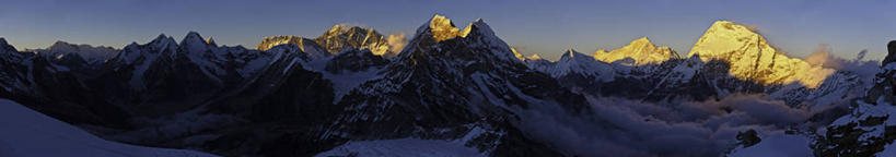 无人,横图,全景,室外,白天,正面,旅游,度假,美景,山,天际线,雪,雪山,大雪,珠峰,尼泊尔,亚洲,阴影,光线,影子,冰,积雪,景观,山峰,雪景,云,云朵,冬季,冬天,山峦,云彩,娱乐,蓝色,白云,蓝天,天空,阳光,自然,天,享受,休闲,景色,放松,寒冷,晴朗,冰冷,自然风光,南亚,尼泊尔王国,珠穆朗玛峰,严寒,冰凉,酷寒,凛冽,凛凛,极冷,圣母峰,珠穆朗玛,萨加玛塔峰,晴空,彩图