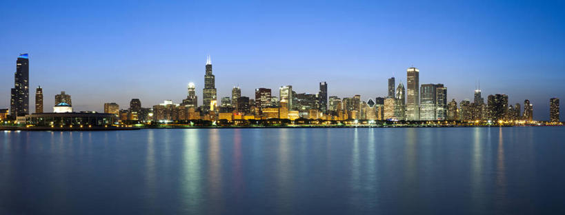 无人,高楼大厦,横图,全景,室外,夜晚,正面,度假,湖,湖泊,美景,水,天际线,城市风光,城市,大厦,建筑,摩天大楼,夜景,美国,许多,阴影,光线,影子,湖面,景观,水流,水面,灯光,娱乐,倒影,天空,湖水,天,享受,休闲,景色,放松,倒映,北美,北美洲,美洲,伊利诺斯州,芝加哥,密歇根湖,世界屠猪城,巨肩之城,劳动之城,伊利诺伊,伊利诺伊州,伊利诺州,芝加哥市,芝城,林肯之地,北亚美利加洲,亚美利加洲,反照,北美洲五大湖,彩图,大楼,高层建筑,高楼,摩天楼,美利坚合众国