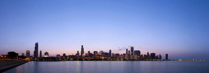 无人,高楼大厦,横图,全景,室外,夜晚,正面,度假,湖,湖泊,美景,水,天际线,城市风光,城市,大厦,建筑,摩天大楼,夜景,美国,许多,阴影,光线,影子,湖面,景观,水流,水面,灯光,娱乐,倒影,天空,湖水,天,享受,休闲,景色,放松,倒映,北美,北美洲,美洲,伊利诺斯州,芝加哥,密歇根湖,世界屠猪城,巨肩之城,劳动之城,伊利诺伊,伊利诺伊州,伊利诺州,芝加哥市,芝城,林肯之地,北亚美利加洲,亚美利加洲,反照,北美洲五大湖,彩图,大楼,高层建筑,高楼,摩天楼,美利坚合众国