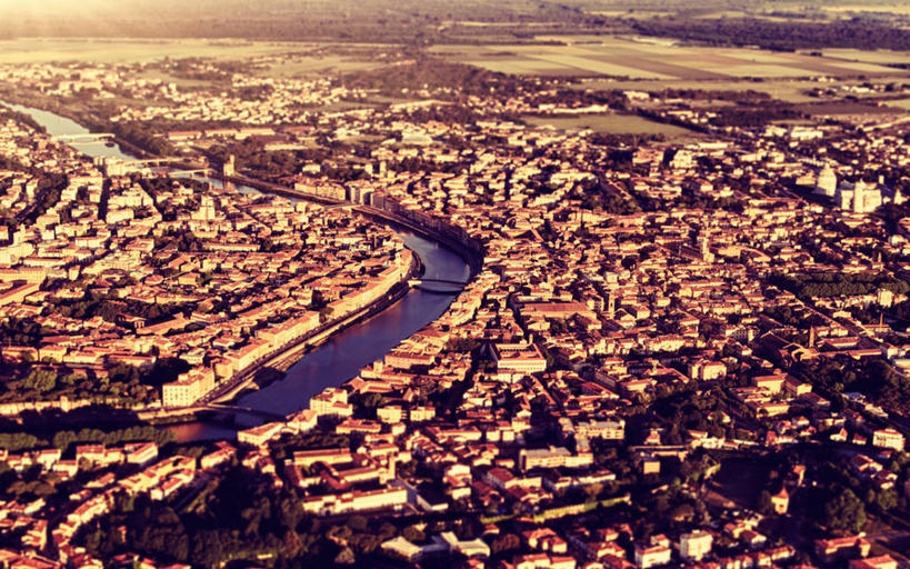 无人,家,横图,俯视,室外,白天,度假,草地,草坪,河流,美景,水,植物,城市风光,城市,意大利,欧洲,阴影,光线,影子,房屋,屋子,河水,景观,水流,娱乐,楼房,住宅,草,树,树木,绿色,阳光,自然,享受,休闲,景色,放松,生长,成长,比萨,比萨省,托斯卡纳,南欧,意大利共和国,首府,托斯卡纳大区,彩图,高角度拍摄,房子