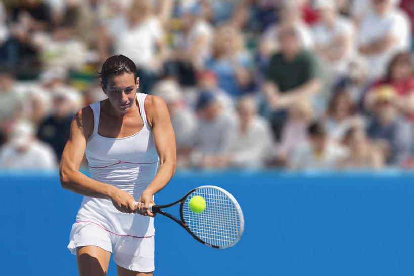 西方人,一个人,运动员,横图,室外,白天,正面,锻炼,旅游,度假,运动,欧洲,欧洲人,仅一个年轻女性,仅一个女性,仅一个人,娱乐,享受,休闲,放松,室外运动,户外运动,年轻女性,女人,女性,白种人,体育运动员,运动选手,半身,彩图,健身