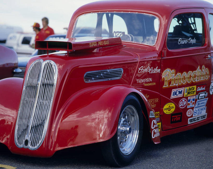 无人,横图,室外,白天,正面,度假,美景,窗户,城市风光,城市,汽车,古董车,照明,美国,一辆,英文,标志,文字,字符,字母,景观,娱乐,标识,玻璃窗,车,灯,红色,车窗,灯具,交通工具,享受,休闲,景色,放松,英文字母,照亮,北美,北美洲,照明设备,载具,美洲,老爷车,内华达州,前照灯,前大灯,拉斯维加斯,车前灯,北亚美利加洲,亚美利加洲,内华达,北美艾灌木丛州,产银之州,银山州,银之州,赌城,拉斯韦加斯,克拉克县,彩图,县治,美利坚合众国