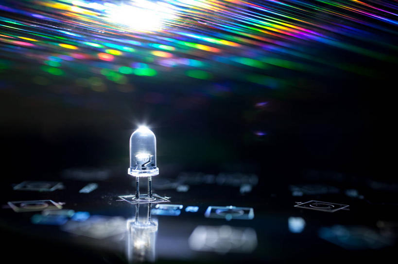 无人,横图,彩色,室内,特写,白天,正面,节能,静物,照明,阴影,环保,朦胧,模糊,光线,灯泡,影子,灯光,灯,一个,灯具,能源,单个,电子元件,照亮,半导体,二极管,低碳,照明工具,发光二极管,彩图,LED球泡灯,球泡灯