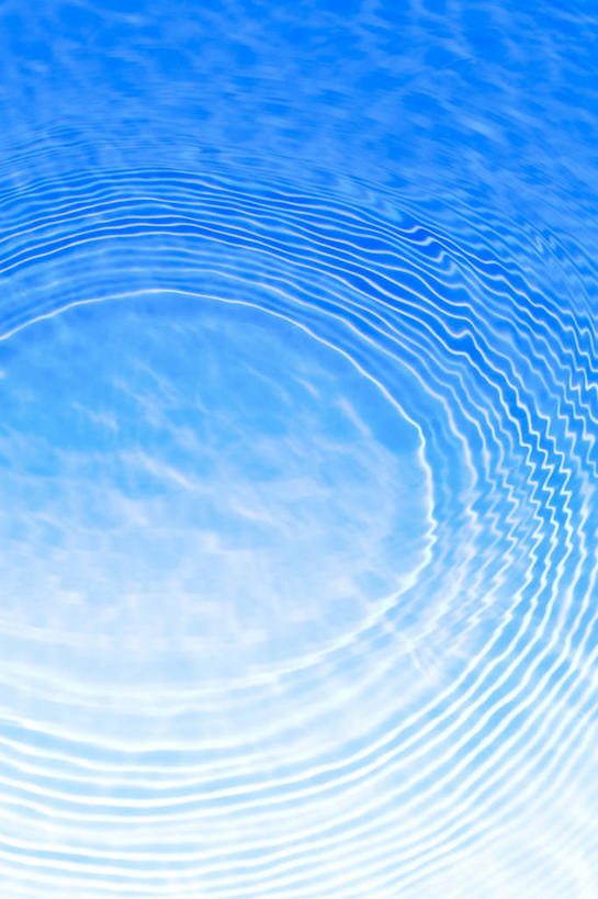 无人,竖图,俯视,室内,特写,白天,水,波纹,液体,水滴,涟漪,蓝色,倒影,水纹,波浪,倒映,水晕,反照,彩图,高角度拍摄