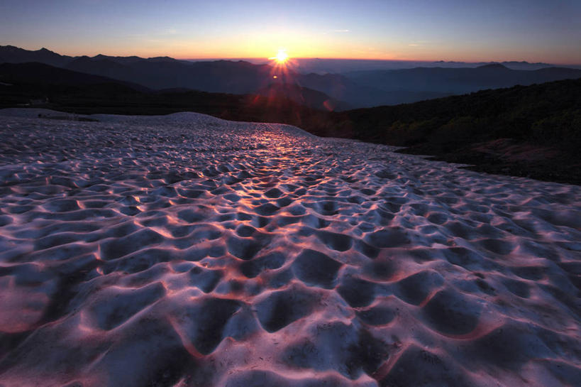无人,横图,室外,白天,正面,旅游,度假,日出,河流,美景,山,山脉,水,太阳,雪,大雪,长野县,日本,亚洲,阴影,光线,影子,河水,积雪,景观,山峰,水流,雪景,冬季,冬天,朝霞,晨曦,黎明,山峦,娱乐,阳光,自然,群山,享受,休闲,景色,放松,寒冷,自然风光,东亚,本州,本州岛,日本国,中部地方,岐阜,岐阜县,长野,严寒,乘鞍高原,朝阳,彩图,卯时,破晓,日始