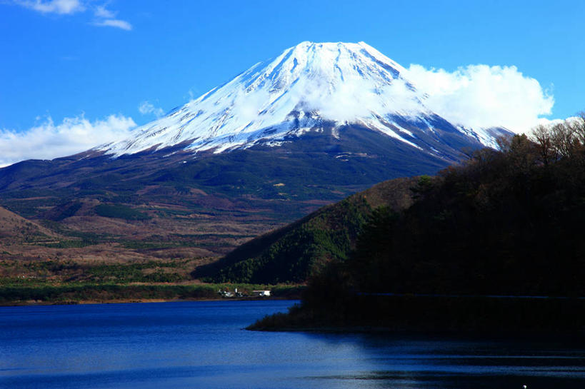 无人,横图,室外,白天,正面,旅游,度假,草地,草坪,湖,湖泊,火山,美景,山,水,雪,雪山,植物,大雪,富士山,日本,亚洲,阴影,光线,影子,冰,湖面,积雪,景观,山峰,水流,水面,雪景,云,云朵,冬季,冬天,山峦,云彩,娱乐,草,树,树木,蓝色,绿色,白云,蓝天,天空,阳光,自然,湖水,天,享受,休闲,景色,放松,寒冷,生长,晴朗,成长,冰冷,自然风光,东亚,本州,本州岛,日本国,中部地方,山梨,山梨县,严寒,冰凉,酷寒,凛冽,凛凛,极冷,富士五湖,活火山,晴空,彩图,南都留郡,本栖湖,富士河口湖町