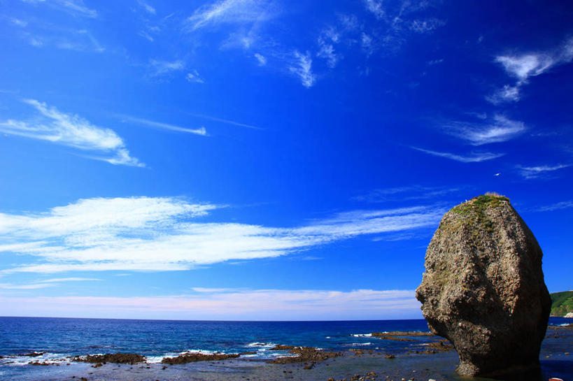 无人,横图,室外,白天,正面,旅游,度假,海浪,海洋,礁石,石头,美景,沙滩,北海道,日本,亚洲,阴影,光线,沙子,石子,影子,海岸,景观,浪花,水平线,云,云朵,辽阔,海平线,沙地,云彩,娱乐,蓝色,白云,蓝天,天空,阳光,自然,海水,天,享受,休闲,广阔,景色,放松,晴朗,一望无际,自然风光,海景,东亚,日本国,北海道地方,北海道岛,无边无际,一马平川,大海,风浪,海,海水的波动,海滩,礁,近岸浪,石块,岩石,涌浪,晴空,彩图,后志支厅,后志综合振兴局,积丹,积丹半岛,水天相接,水天一线,道央