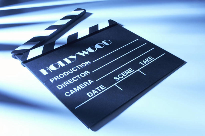 无人,横图,俯视,室内,特写,白天,静物,一块,阴影,朦胧,模糊,反射,英文,标志,工具,文字,影子,字符,字母,标识,白色,黑色,摄影,影棚,英文字母,场记板,场记打板,场记牌,导演板,电影打板,电影工具,彩图,高角度拍摄,影棚拍摄,拍摄,电影