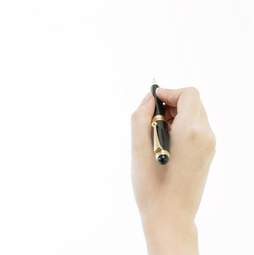 东方人,手,一个人,竖图,室内,特写,白天,白色背景,正面,亚洲,仅一个男性,仅一个人,握,笔,办公用品,圆珠笔,拿,拿着,黄种人,文具,仅一个年轻男性,学习用品,手部,握着,摄影,影棚,单手,文具用品,一支,书写,男人,男性,年轻男性,亚洲人,半身,彩图,影棚拍摄,拍摄