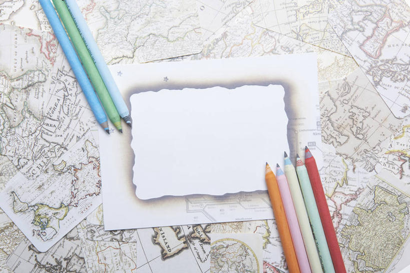 无人,横图,俯视,室内,特写,白天,海洋,静物,地图,一排,许多,阴影,整齐,反射,笔,影子,世界地图,陆地,办公用品,很多,文具,排列,铅笔,学习用品,国家,文具用品,大陆,世界,队列,大洋洲,版图,彩图,高角度拍摄