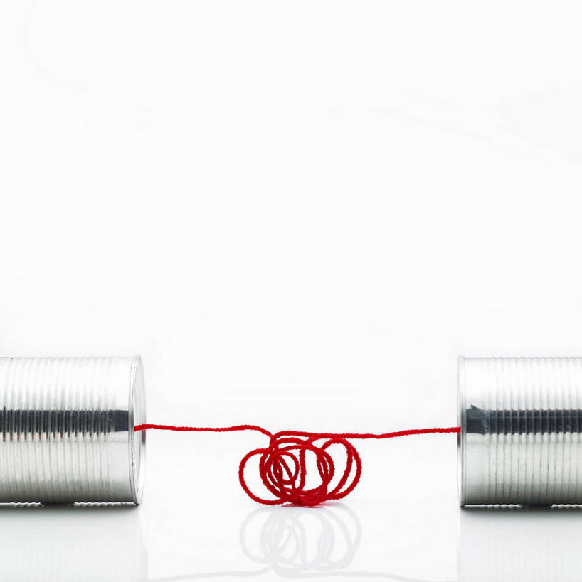 无人,竖图,室内,特写,白天,白色背景,正面,静物,金属制品,阴影,反射,金属,罐头,影子,喇叭,话筒,容器,绳子,摄影,影棚,储藏,绳索,储存,传声筒,彩图,影棚拍摄,拍摄,贮存