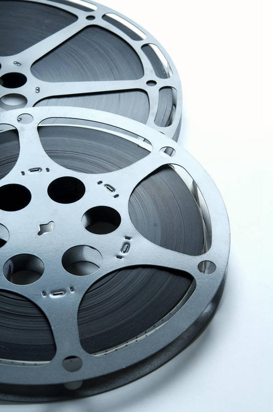 无人,竖图,俯视,室内,特写,白天,白色背景,静物,阴影,反射,影子,两个,摄影,影棚,电影胶片,电影胶片盘,胶片盘,彩图,高角度拍摄,影棚拍摄,拍摄