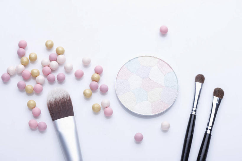 无人,横图,彩色,室内,特写,白天,白色背景,正面,静物,许多,阴影,反射,影子,很多,化妆品,化妆刷,刷子,腮红,摄影,影棚,腮红刷,美容工具,化妆用品,胭脂,彩妆刷,化妆工具,胭脂刷,彩图,影棚拍摄,拍摄