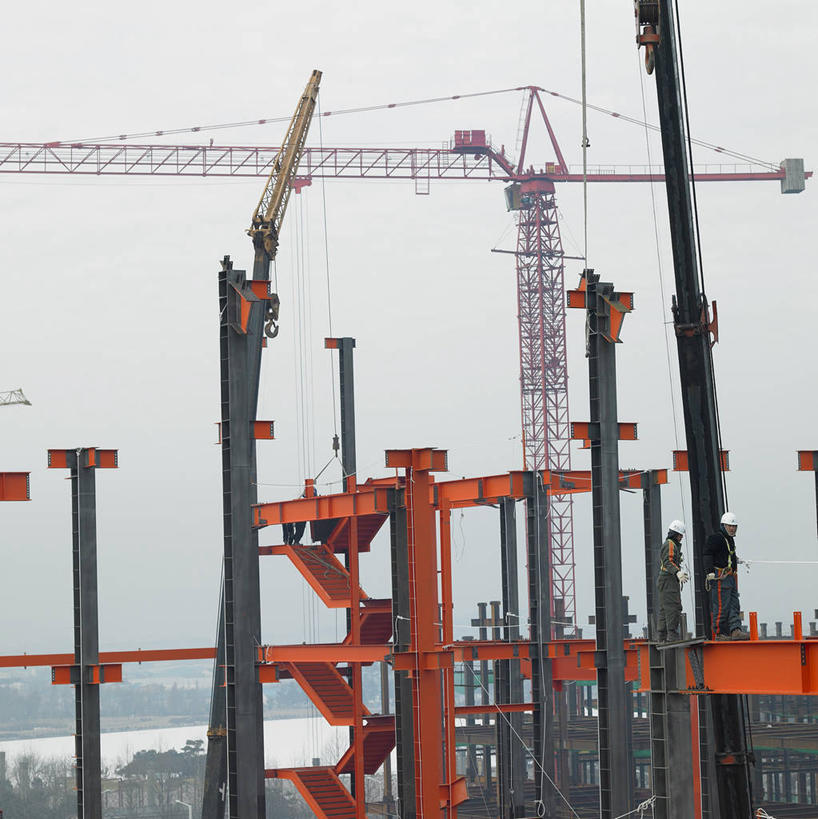 无人,码头,竖图,室外,白天,正面,度假,技术,海浪,海洋,美景,城市风光,城市,港口,建筑,阴影,光线,影子,景观,浪花,娱乐,设备,施工,蓝色,蓝天,天空,阳光,海水,天,享受,休闲,机械,起重机,景色,放松,军港,晴朗,工程,海景,万里无云,大海,风浪,海,海水的波动,近岸浪,涌浪,晴空,晴空万里,彩图,摆渡口,埠头,渡口,渡头,港湾,海港,口岸,商港