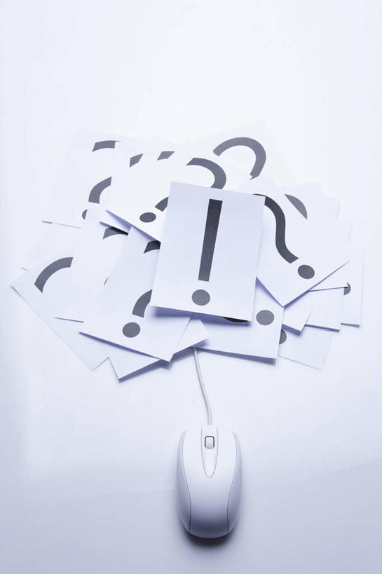 无人,竖图,俯视,室内,特写,白天,白色背景,鼠标,键盘,静物,一堆,许多,阴影,堆叠,堆积,反射,影子,纸,纸张,很多,输入设备,通讯设备,一个,白纸,摄影,影棚,单个,堆,问号,感叹号,通信设备,彩图,高角度拍摄,影棚拍摄,拍摄