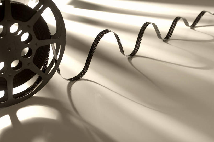 无人,横图,俯视,照片,室内,特写,白天,白色背景,静物,阴影,曲折,弯曲,反射,影子,摄影,蜿蜒,影棚,底片,胶片,电影胶片,电影胶片盘,胶片盘,菲林,相片,彩图,高角度拍摄,影棚拍摄,拍摄,照相,胶卷