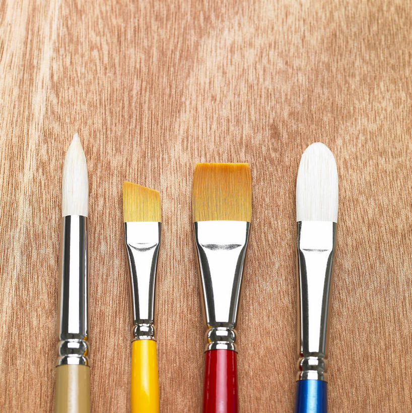 无人,竖图,俯视,室内,特写,白天,桌面,桌子,静物,木制,笔,木桌,办公用品,文具,画笔,木制品,学习用品,四支,文具用品,彩图,高角度拍摄,木桌子