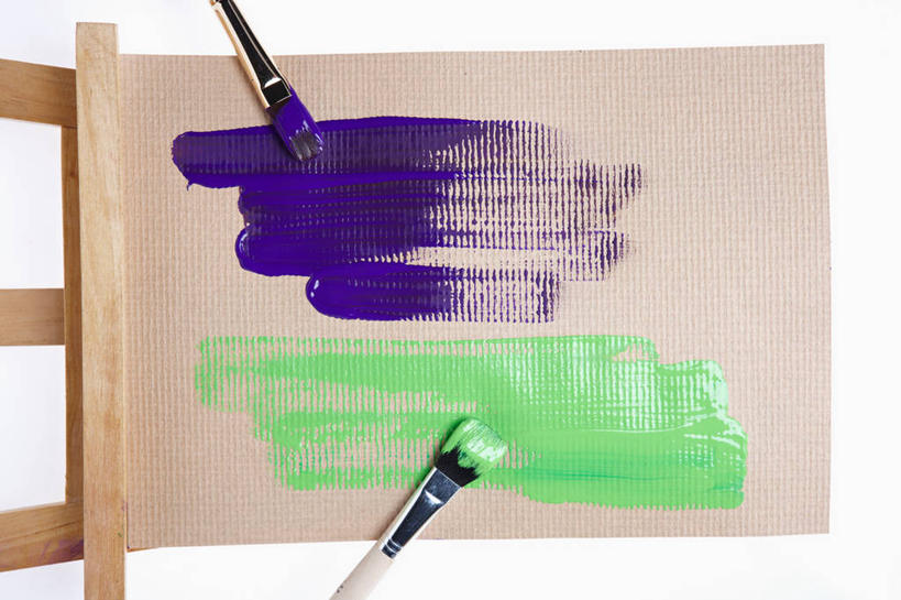 无人,横图,室内,特写,白天,白色背景,正面,绘画,静物,阴影,艺术,反射,笔,影子,办公用品,画板,美术用品,画架,文具,蓝色,绿色,白色,画笔,学习用品,摄影,影棚,颜料,文具用品,美术,两支,绘画工具,彩图,影棚拍摄,拍摄,丙烯颜料