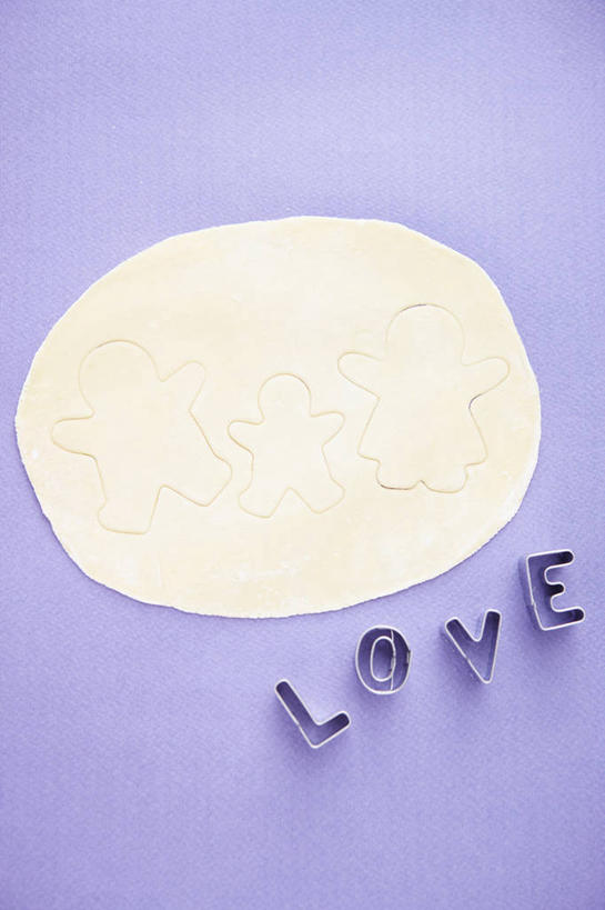 无人,竖图,俯视,室内,特写,白天,桌面,桌子,阴影,紫色背景,反射,粉末,影子,面粉,粮食,紫色,白色,模型,粉,摄影,影棚,农产品,原材料,粉状,彩图,高角度拍摄,影棚拍摄,拍摄,厨房料理台,料理台