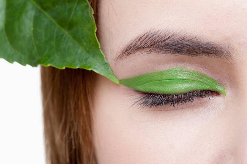 东方人,眼睛,眉毛,睫毛,一个人,闭眼,横图,室内,特写,白天,白色背景,正面,化妆,美容,植物,鸟,叶子,亚洲,瞳孔,仅一个年轻女性,仅一个女性,仅一个人,护肤,鸟类,纹理,绿叶,黄种人,绿色,彩妆,保养,享受,休闲,嫩叶,眼影,放松,保健,眼部,摄影,影棚,鸥,养颜,银鸥,肌理,黑背鸥,黄腿鸥,年轻女性,女人,女性,亚洲人,睫,眉,眼,眼睫毛,眼眉,叶,叶片,叶脉,闭眼睛,闭着眼,闭着眼睛,半身,彩图,影棚拍摄,拍摄,黄脚鸥,眼眉毛