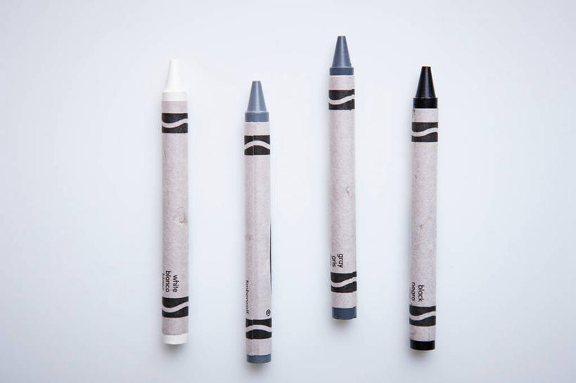 无人,横图,俯视,室内,特写,白天,白色背景,静物,一排,阴影,整齐,反射,笔,蜡笔,影子,办公用品,文具,排列,学习用品,四支,摄影,影棚,文具用品,队列,彩图,高角度拍摄,影棚拍摄,拍摄