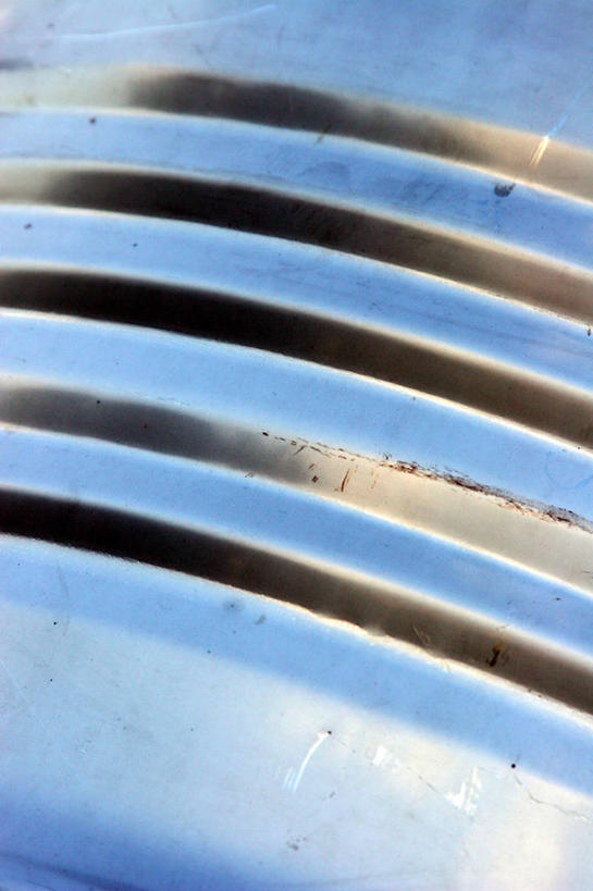 无人,竖图,室外,特写,白天,正面,静物,金属制品,阴影,反射,金属,桶,影子,一个,容器,单个,储藏,塑料桶,储存,彩图,贮存,油桶