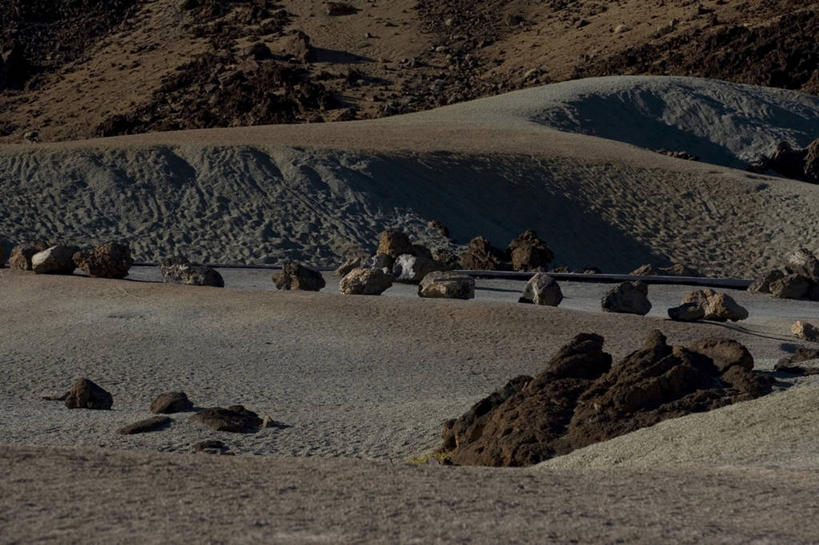 无人,横图,室外,白天,正面,旅游,度假,火山,石头,美景,沙漠,山,山脉,西班牙,非洲,阴影,光线,石子,影子,景观,山峰,山峦,娱乐,阳光,自然,群山,享受,休闲,景色,放松,加纳利群岛,自然风光,加那利群岛,西班牙王国,阿非利加洲,海外领地,特内里费岛,大漠,活火山,砂漠,石块,岩石,彩图,圣克鲁斯.德特内里费省,特尼里弗岛