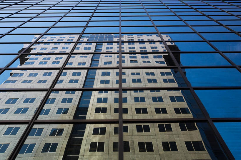 无人,高楼大厦,横图,室外,白天,仰视,度假,办公楼,美景,窗户,城市风光,城市,大厦,建筑,摩天大楼,写字楼,加拿大,阴影,光线,影子,墙,景观,娱乐,玻璃窗,墙壁,墙面,阳光,楼宇,享受,休闲,商务楼,景色,放松,北美,北美洲,美洲,北亚美利加洲,亚美利加洲,魁北克省,蒙特利尔,蒙特利尔市,蒙特娄,圣人之城,彩图,低角度拍摄,大楼,高层建筑,高楼,摩天楼,古壁省,魁省